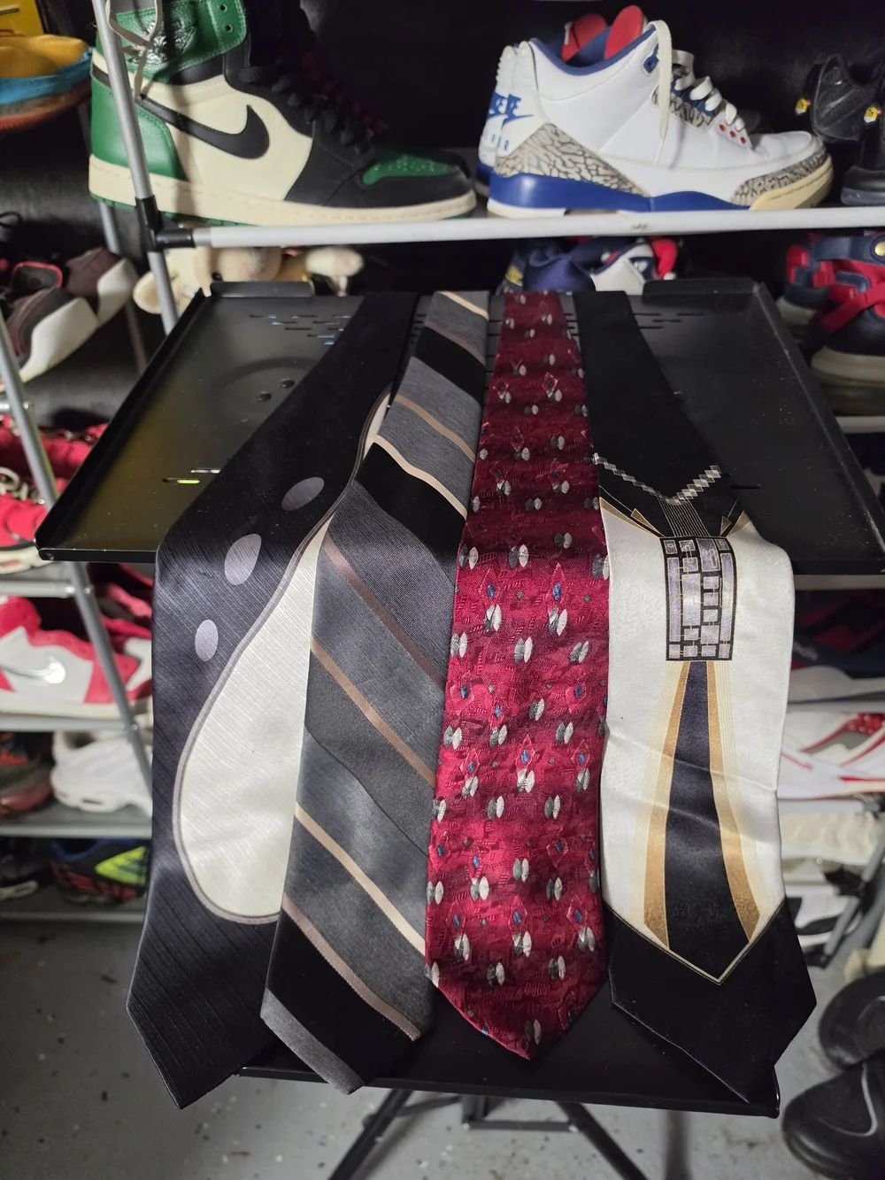 🔥 Pierre Cardin Men's Ties Bundle in Black, Gray, Burgundy and Cream